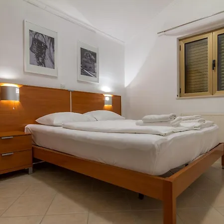 Royal 4* Supetarska Draga