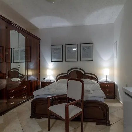 Hotel Royal 4*