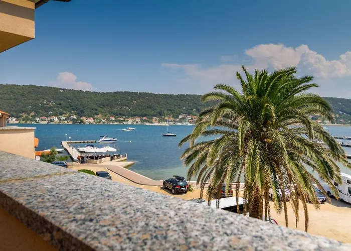 Royal 4* Supetarska Draga